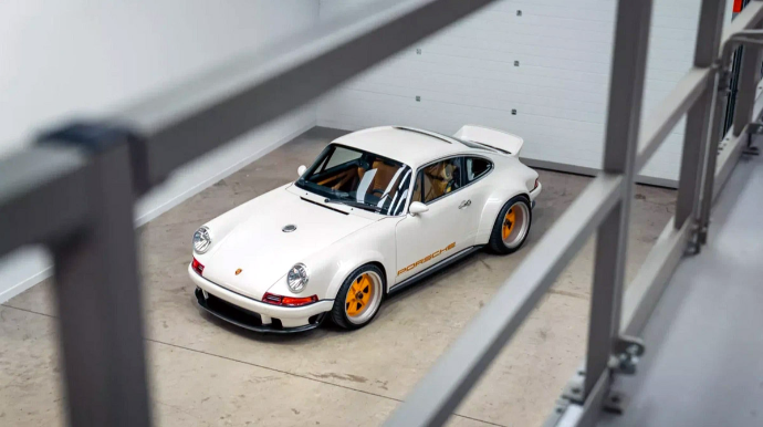 Редчайший Porsche 911 от Singer планируют продать за 3.75 млн долларов - ФОТО