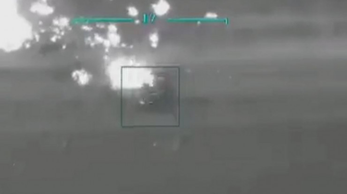 "Bayraktar" Ukraynada Rusiya ordusuna belə zərbə vurdu - VİDEO 