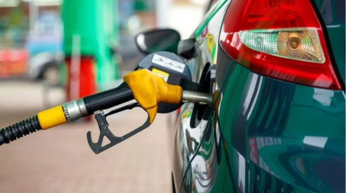 ABŞ-də benzinin qiyməti REKORD HƏDDƏ ÇATDI 