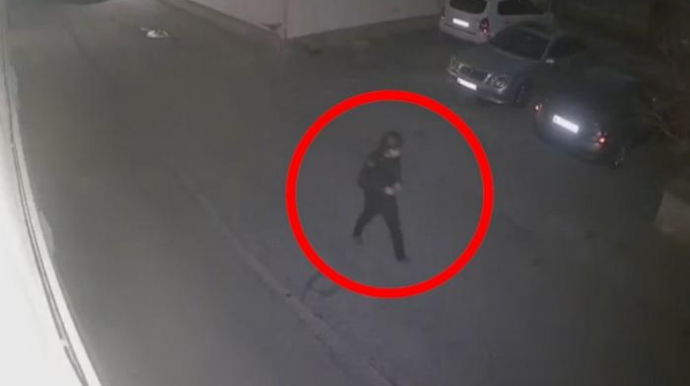 Naftalanda cinayət törətmək istəyən şəxsi polis saxladı, silah müsadirə edildi 