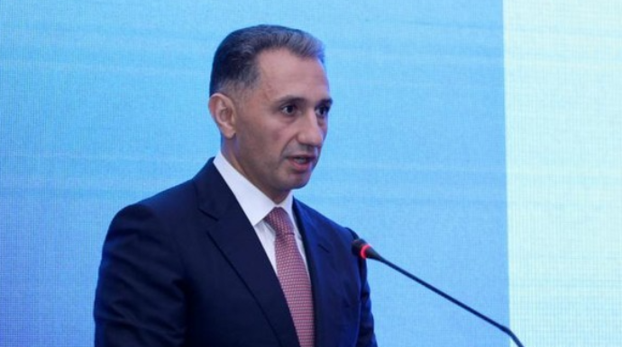 Rəşad Nəbiyev dünya çempionatının bürünc medalçısını təbrik edib