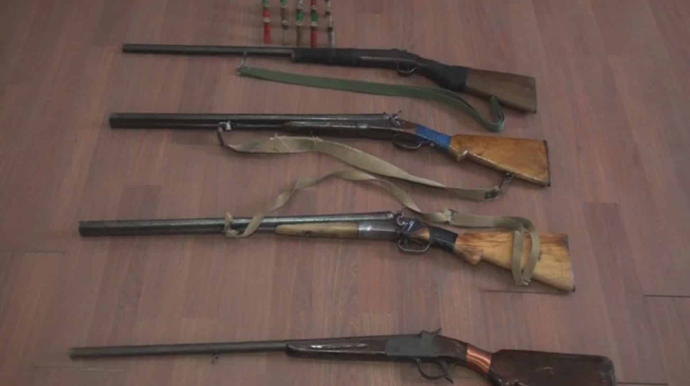 Vətəndaşlardan 12 ov tüfəngi götürülüb 