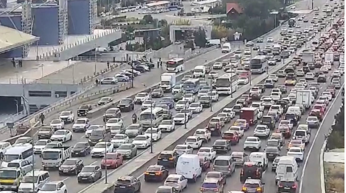 Paytaxtın bu yollarında sıxlıq var - SİYAHI 