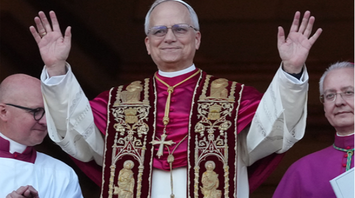 За какой клуб болеет Папа Римский Лев XIV? 