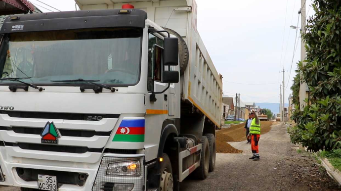 Şəmkirdə kəndlərarası avtomobil yolu yenidən qurulur - FOTO - VİDEO