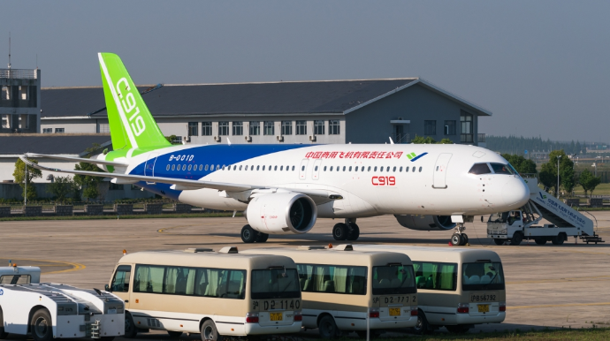 “Çin Şərq Hava Yolları” C919 sərnişin təyyarəsinin ilk istismarçısı olacaq 