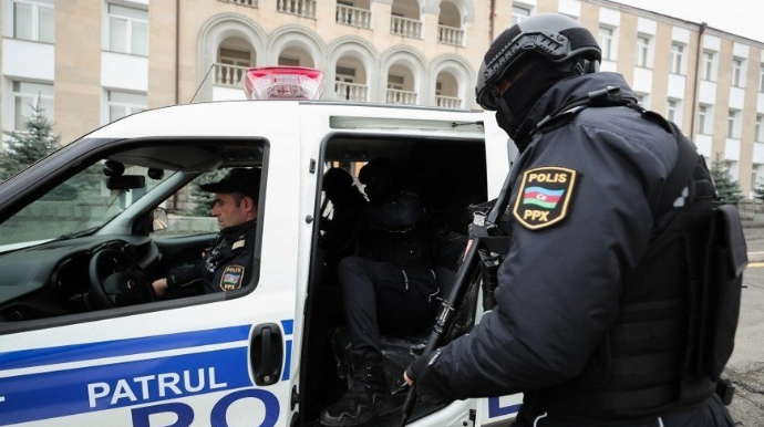 Polis dələduzluq edənlərə qarşı əməliyyat keçirdi -  15 nəfər istintaqa təhvil verildi 