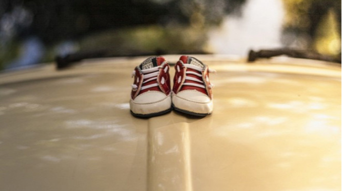 Avtomobildə qalan iki azyaşlı havasızlıqdan boğulub öldü 