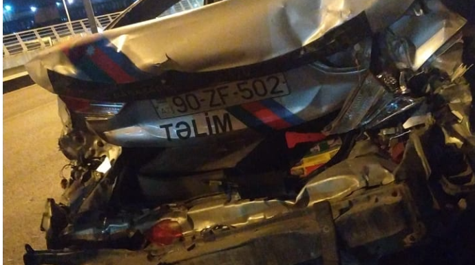 Yük maşını tanınmış təlimçinin avtomobilini belə vurdu - FOTO - VİDEO