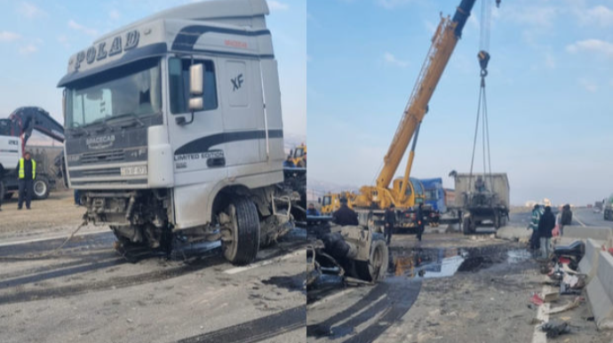 На трассе Баку - Губа столкнулись грузовики  - ФОТО