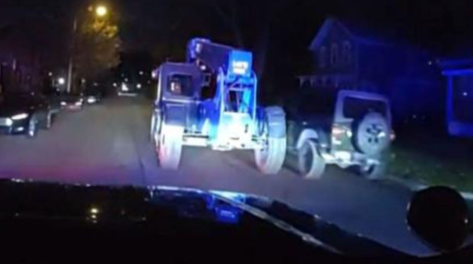 ABŞ-də yeniyetmə 15 ton ağırlığında maşın oğurladı - VİDEO 