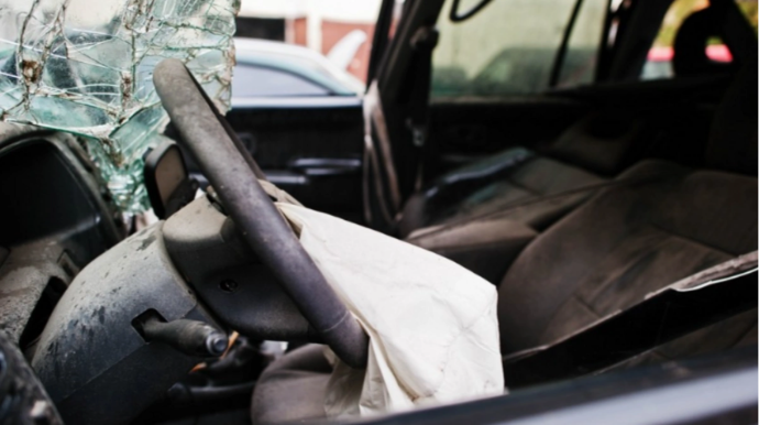 Saatlıda yük və minik avtomobilləri toqquşdu 