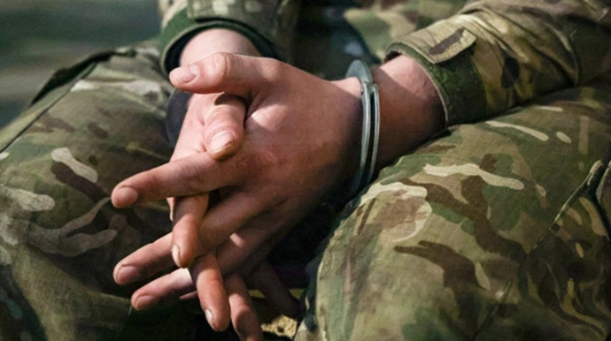 Məzuniyyətə gedən komandir cinayət törətdi