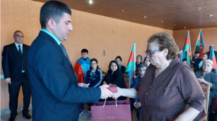 Növbəti köç karvanı Təzəbinə kəndinə çatdı - FOTO - YENİLƏNİB