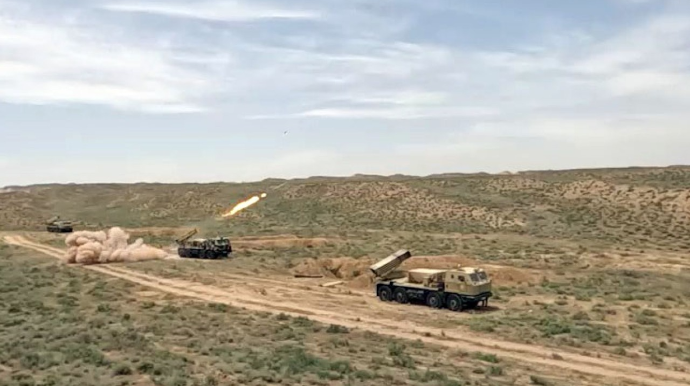 Ordumuz döyüş atışları icra etdi - VİDEO 