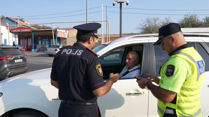 Polis çimərlikləri nəzarətə götürdü;  sürəti aşanlar, sərxoş halda maşın sürənlər…  -  FOTO - VİDEO 