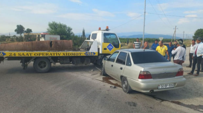 Xaçmazda iki avtomobil toqquşub, xəsarət alanlar var - FOTO 