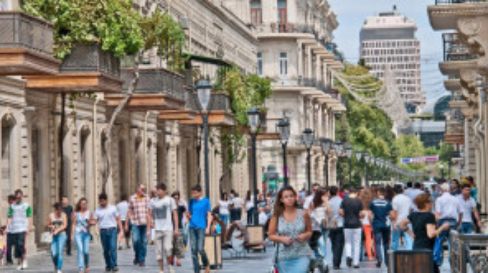 Bu ilin 6 ayı ərzində Azərbaycana gələn əcnəbilərin sayı 3 dəfəyə yaxın azalıb