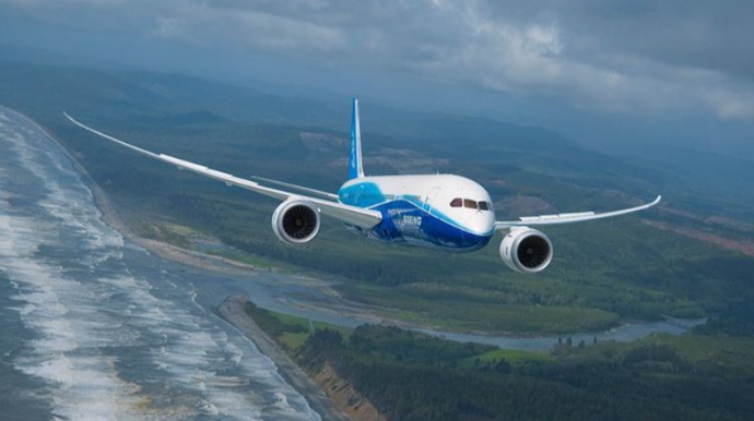 Yeni Dreamliner başqa təyyarələrdən nə ilə fərqlənir?