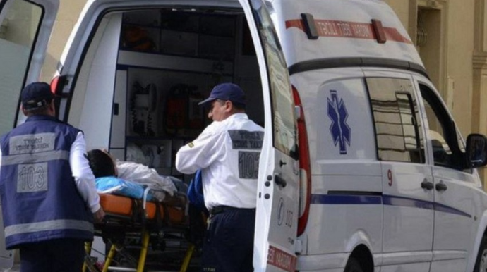 Abşeronda avtomobil piyadanı vuraraq ağır xəsarət yetirdi