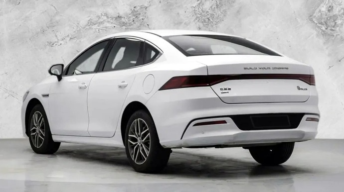 BYD “Volkswagen”in “Şüşə manufaktura”sını  alır  - VİDEO