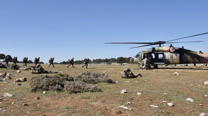 Hərbçilərimiz Türkiyədə hərbi təlimlərdə iştirak edib - FOTO