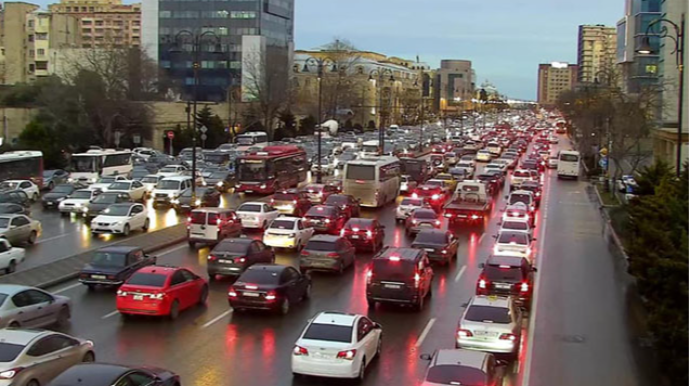 Bu sürücülər 40 manat cərimə olunacaq - FOTO - VİDEO