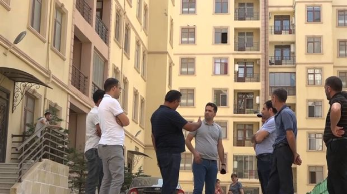 Tikinti şirkəti onlarla vətəndaşı aldadıb?  - VİDEO