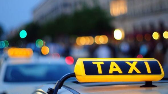 Число водителей, получивших разрешение на деятельность такси, превысило 4 000 