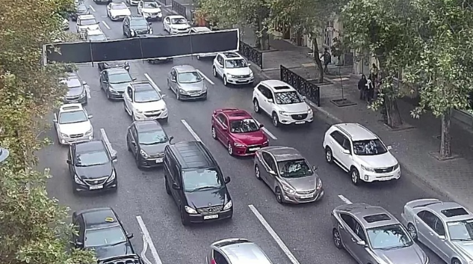 Bakının 22 yolunda tıxac yaranıb 