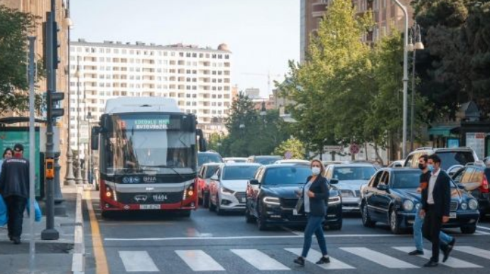 Приняты меры по повышению безопасности пешеходов на улице Кероглу Рагимова   - ФОТО