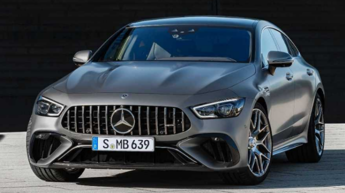 "Mercedes-AMG GT" 4-Door Coupe liftbeki yenidən V8 mühərrikinə sahib olub