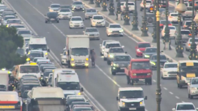 Nasaz yük maşınları yollarda qalır, sıxlıq yaranır - DİN görüntüləri yaydı - FOTO