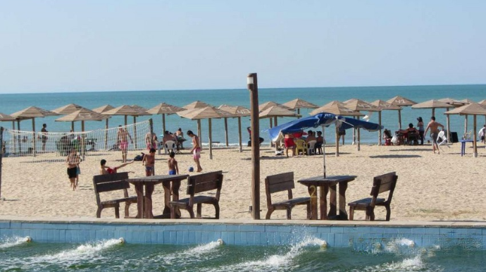 Xəzərin sahilindəki istirahət mərkəzlərindən biri cərimələnib 