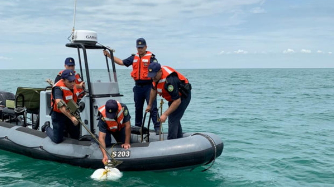 DSX-dən əməliyyat:  Xəzərdən içərisində 21 kiloqramdan çox narkotik olan bağlama tapıldı  - FOTO