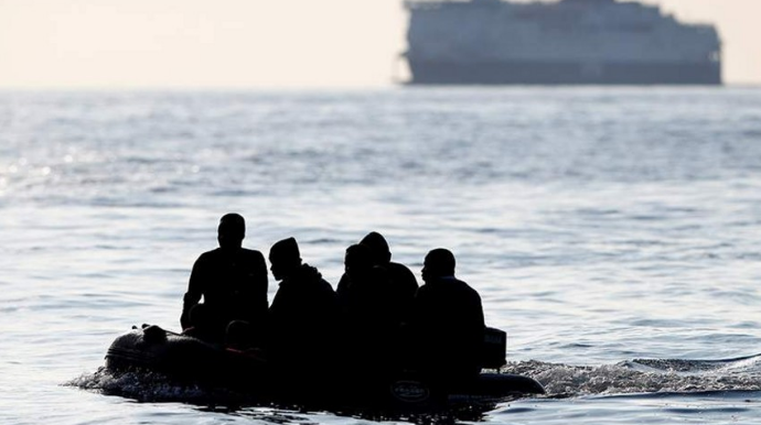 La-Manş boğazı  ilə İngiltərəyə bir gündə 500-ə yaxın miqrant gəlib