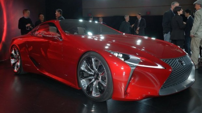 "Lexus"  üç modelini təqdim edib