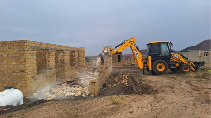 Gəncədə qeyri-qanuni tikintilərə qarşı monitorinq aparılır - FOTO