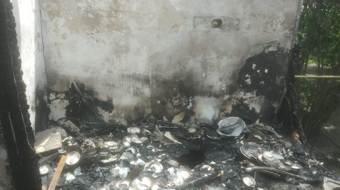 Abşeronda kişini qətlə yetirib, daha sonra evini yandırıblar