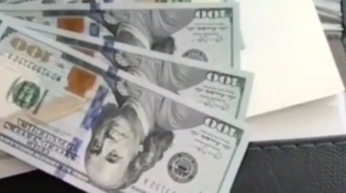 Fransadan Azərbaycana gətirilən maşından dollarlar tapıldı  - VİDEO
