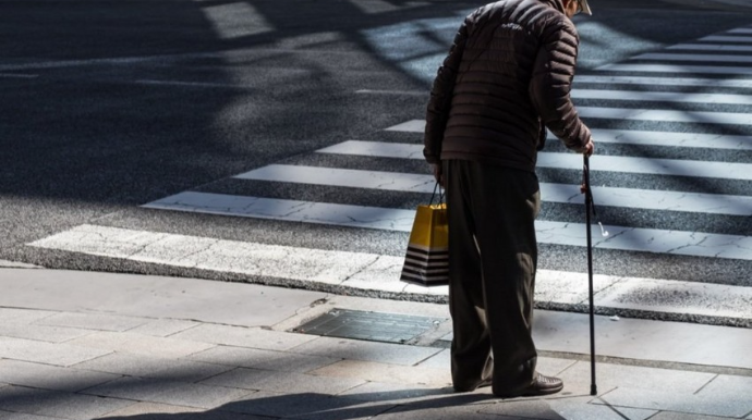 Qəbələdə 72 yaşlı qocanı  avtomobil vurub