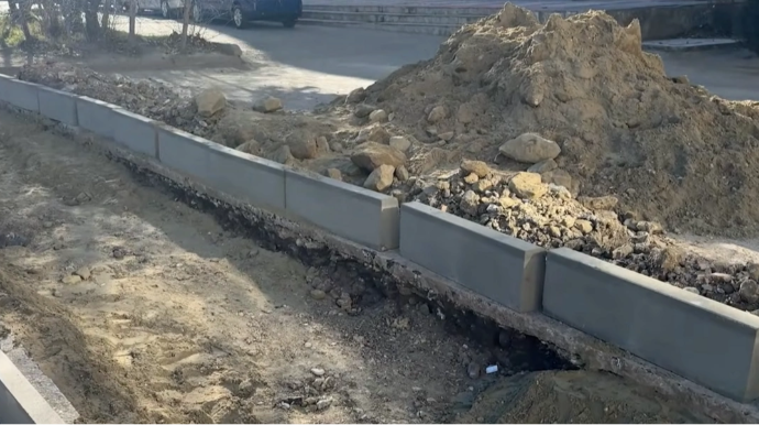 Sakinlər park salınmasına etiraz edir: "Maşın saxlamağa yer olmayacaq"  - VİDEO