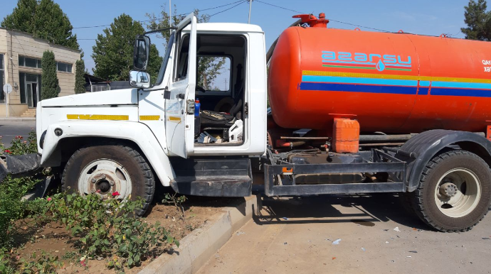 Gəncədə 2 avtomobil toqquşdu  - Sərnişin xəstəxanalıq oldu - FOTO 