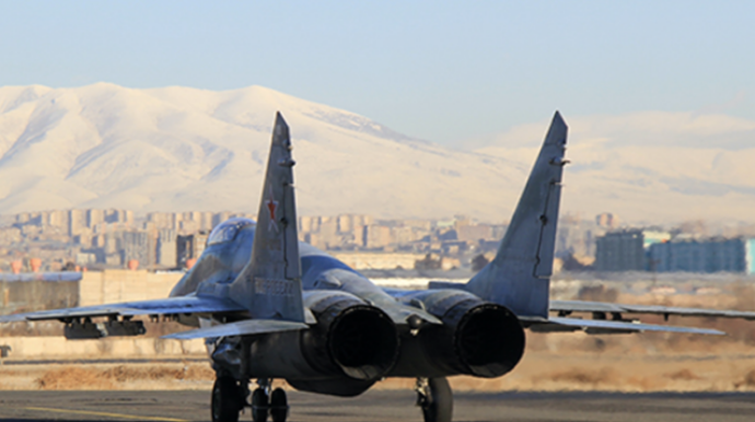 Rusiya qırıcıları Ermənistanda təlim uçuşları keçirdi 