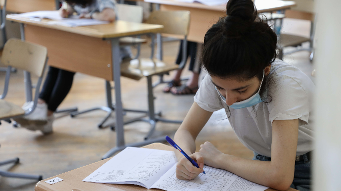 Bu həftə 28 mindən çox insan imtahan verəcək