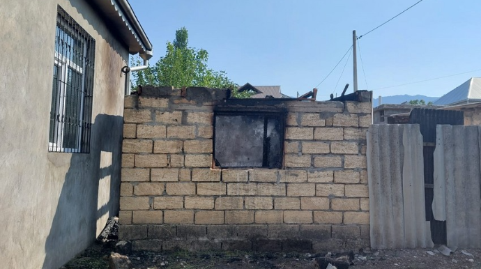 İsmayıllıda 50 yaşlı kişi qadının evini yandırıb  - VİDEO