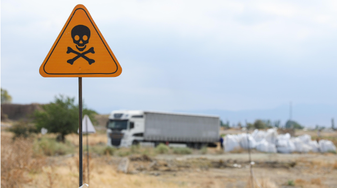 Samuxda qadağan olunmuş 100 tona yaxın pestisid zərərsizləşdirilib - FOTO