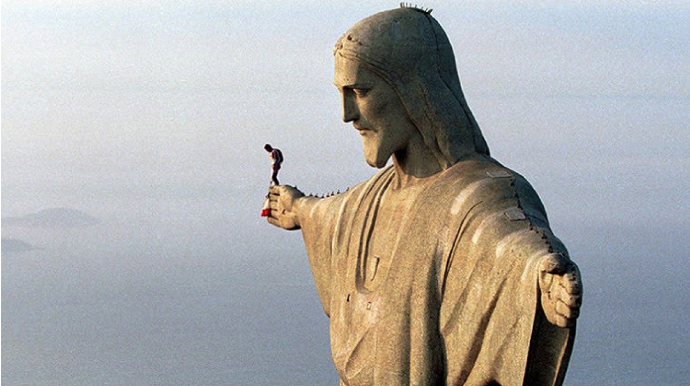 Braziliyada İsa Məsihin heykəlinin üzərinə çıxan iki fransalı saxlanılıb  - FOTO
