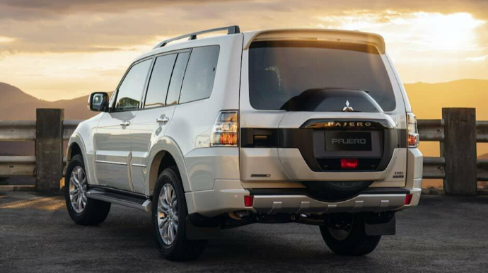 Mitsubishi Pajero ofrouderinin istehsalına son verilib - FOTO