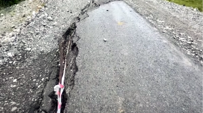 Dəmirçi-Lahıc yolu çökdü: Sürücülər şikayətləndilər - VİDEO